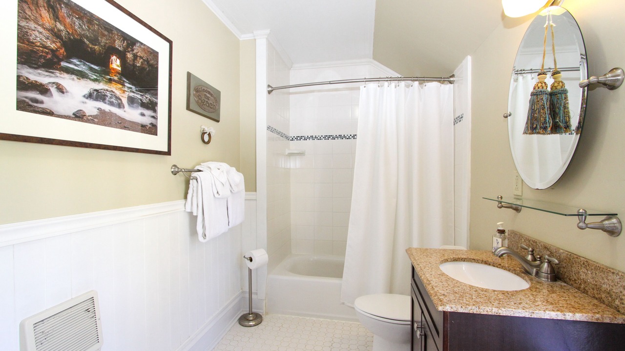 Photo of Bathroom in Mendocino