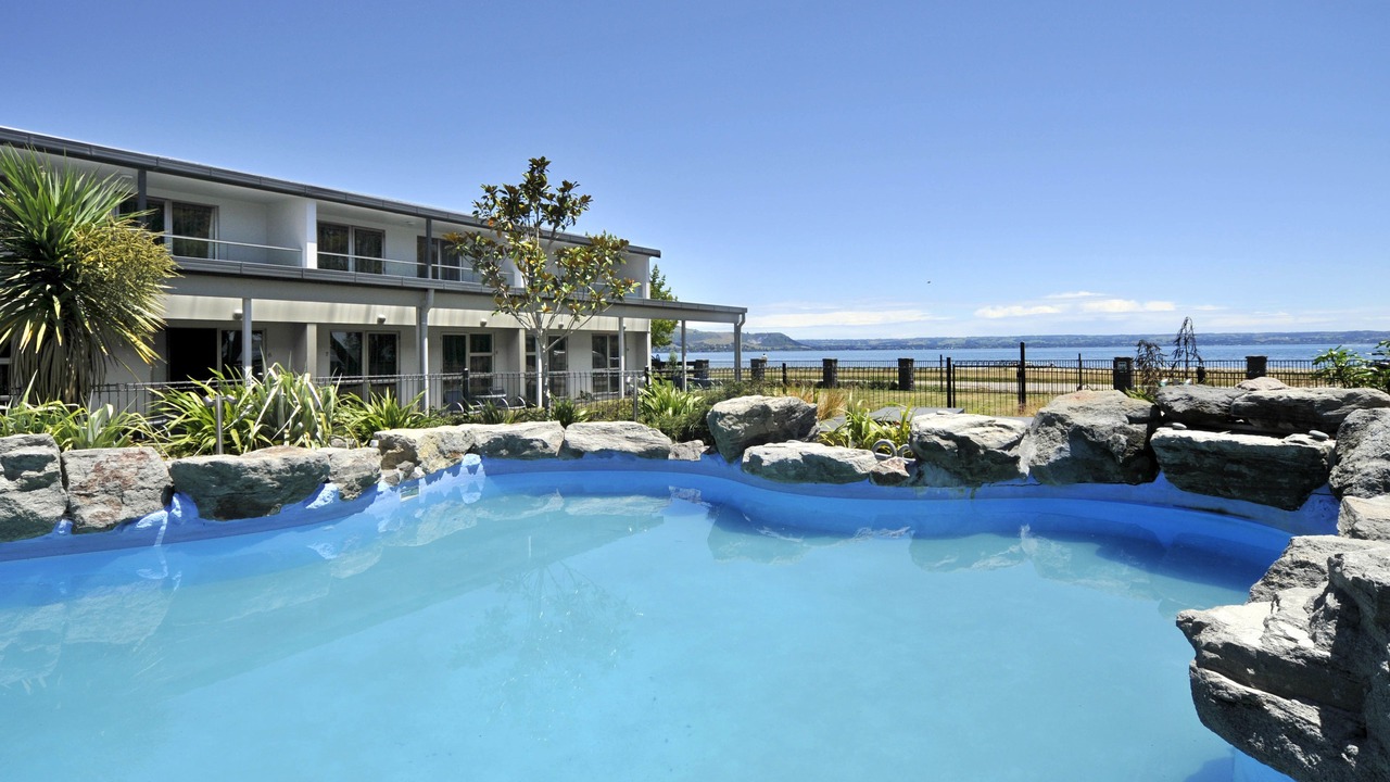 Photo of Others in Holdens Bay