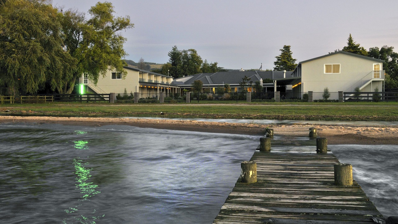 Photo of Others in Holdens Bay
