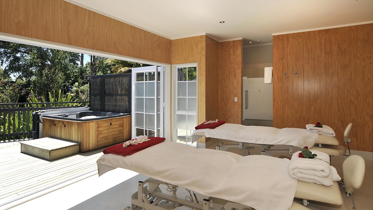 Photo of Others in Holdens Bay