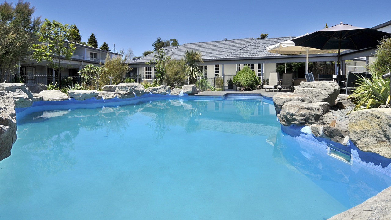 Photo of Others in Holdens Bay