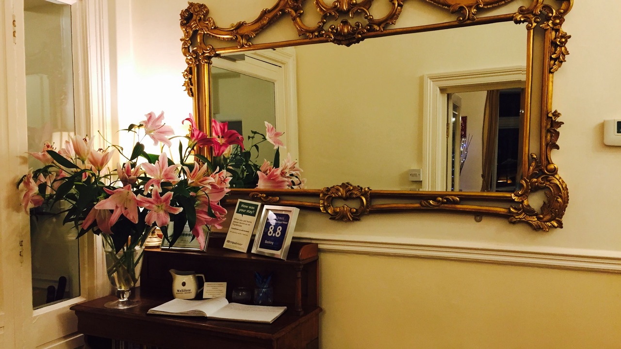 Photo of Others in Hoole