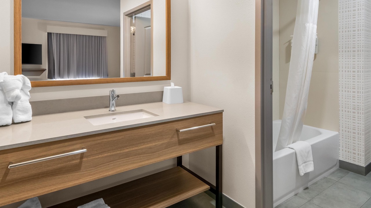 Photo of Bathroom in Forest Hill