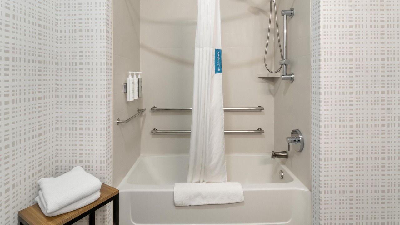 Photo of Bathroom in Forest Hill