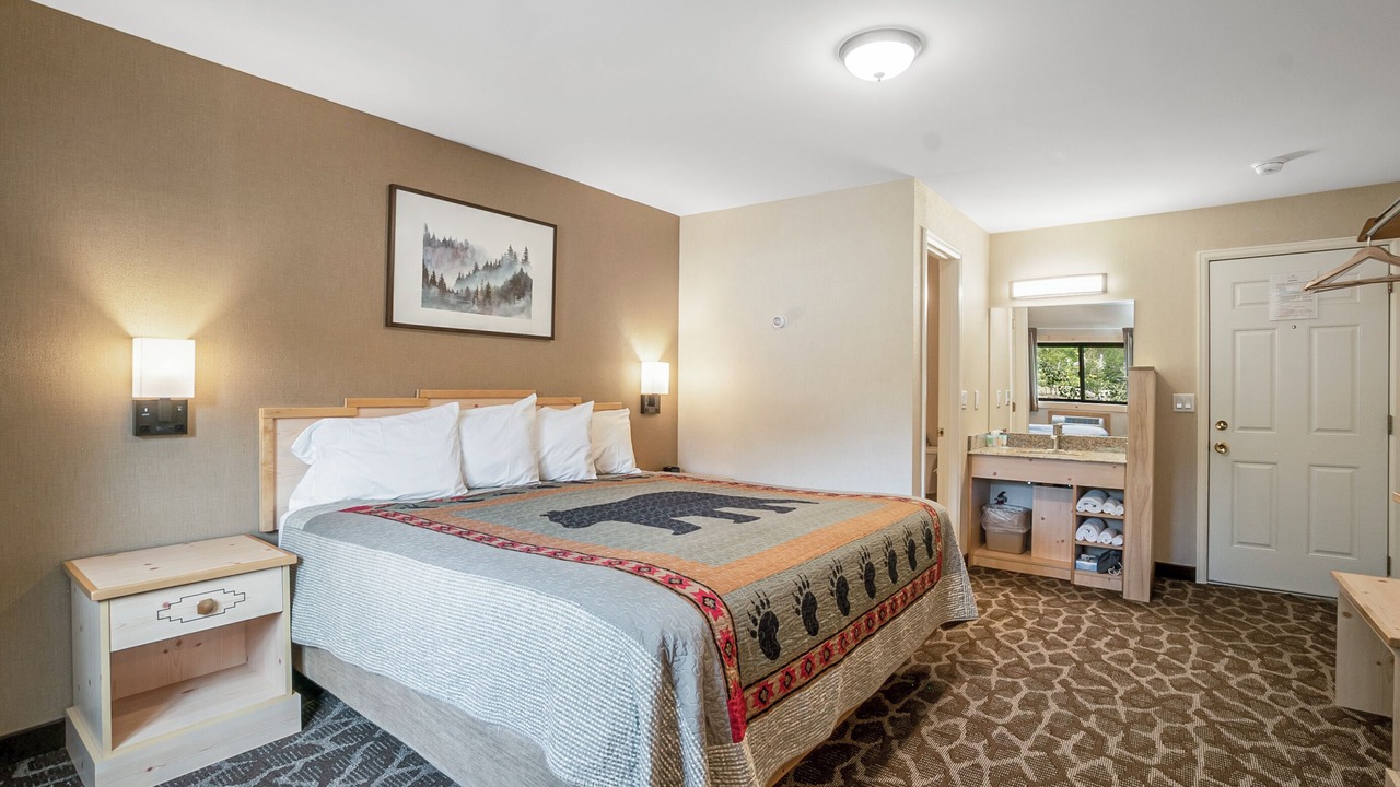 Photo of Bedroom in Grand Lake