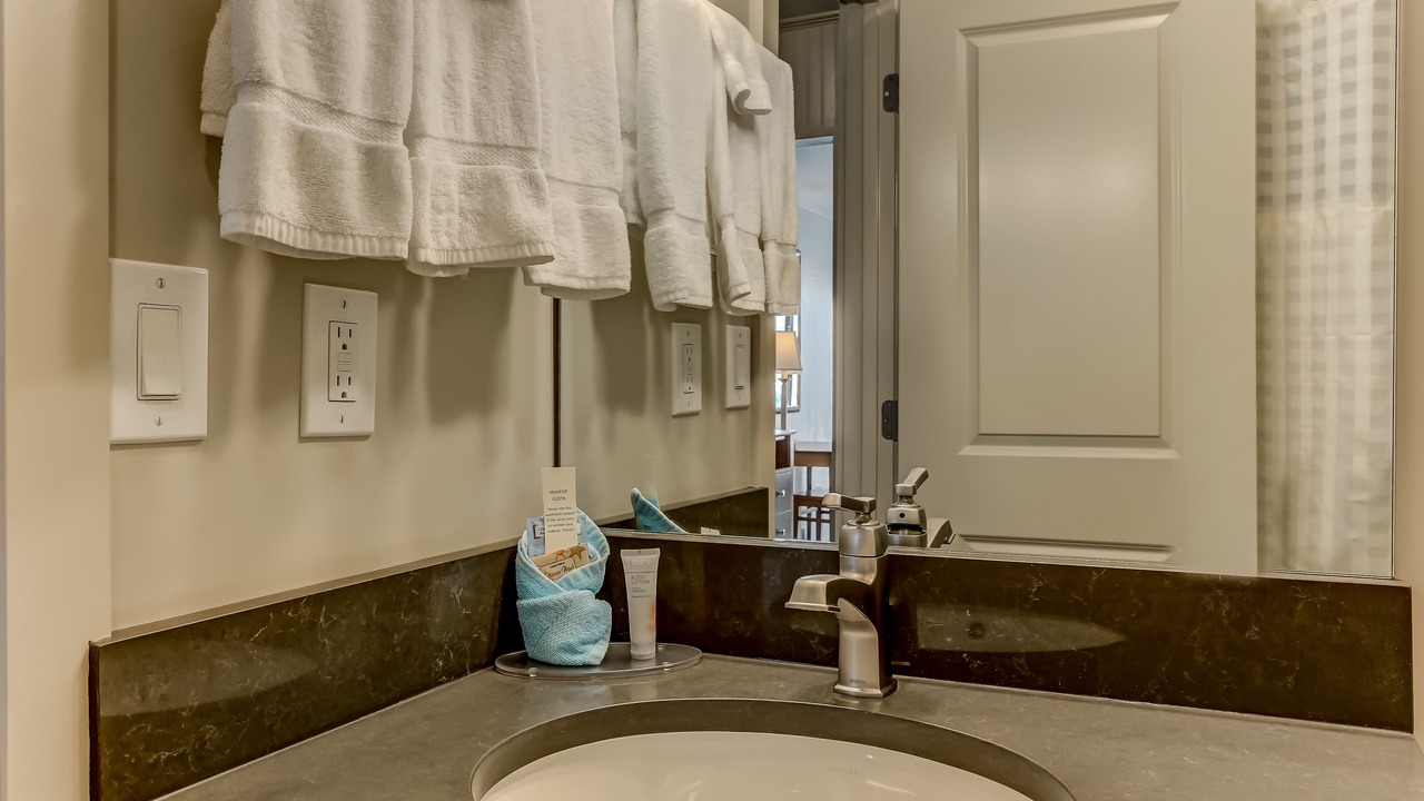 Photo of Bathroom in Fernandina Beach