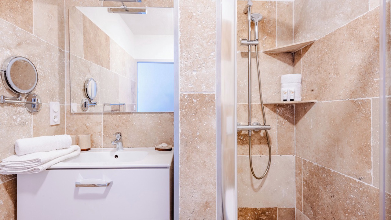 Photo of Bathroom in Aigues-Mortes