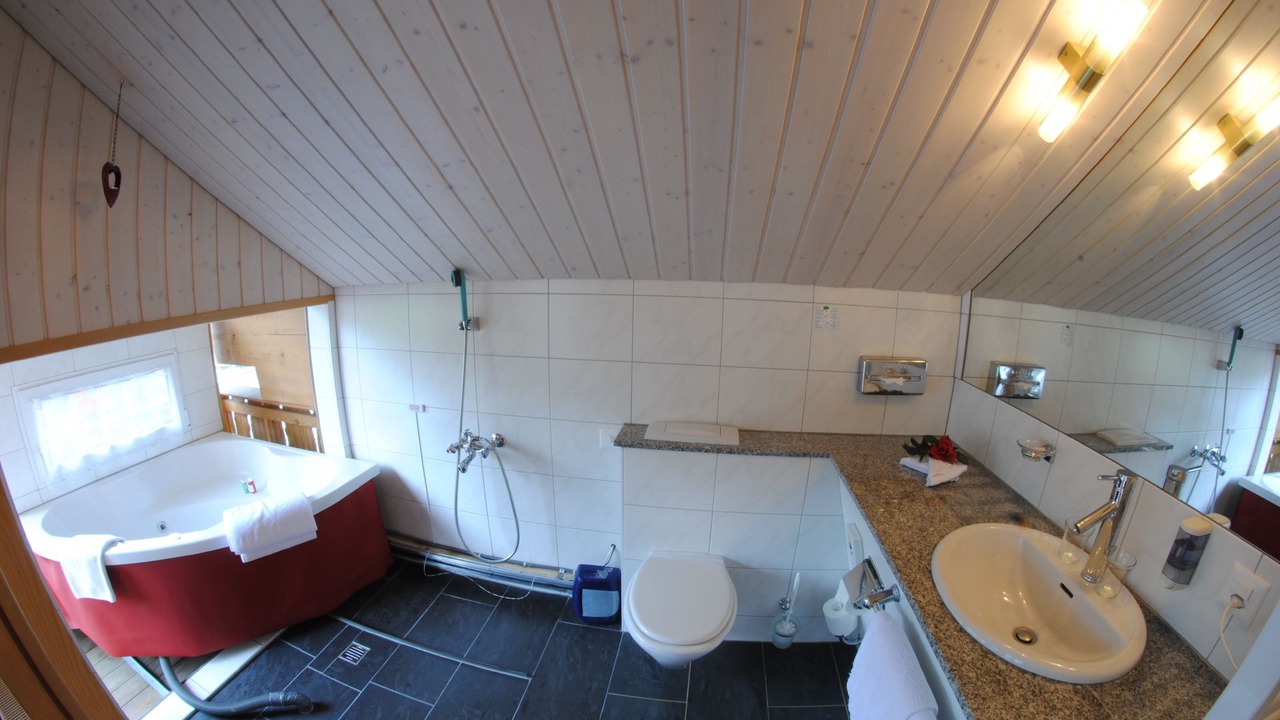 Photo of Bathroom in Kandersteg