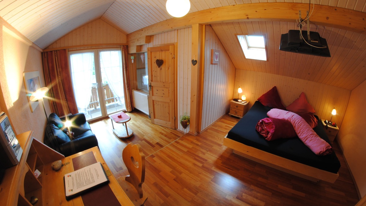Photo of Bedroom in Kandersteg