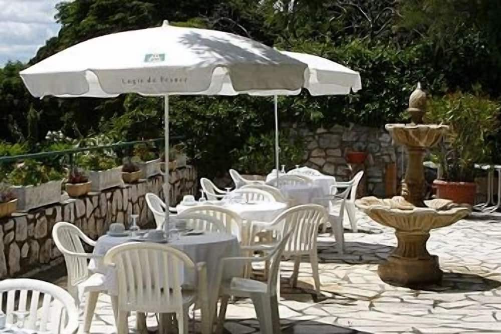 Photo of Patio Balcony in Saint-Vallier-de-Thiey