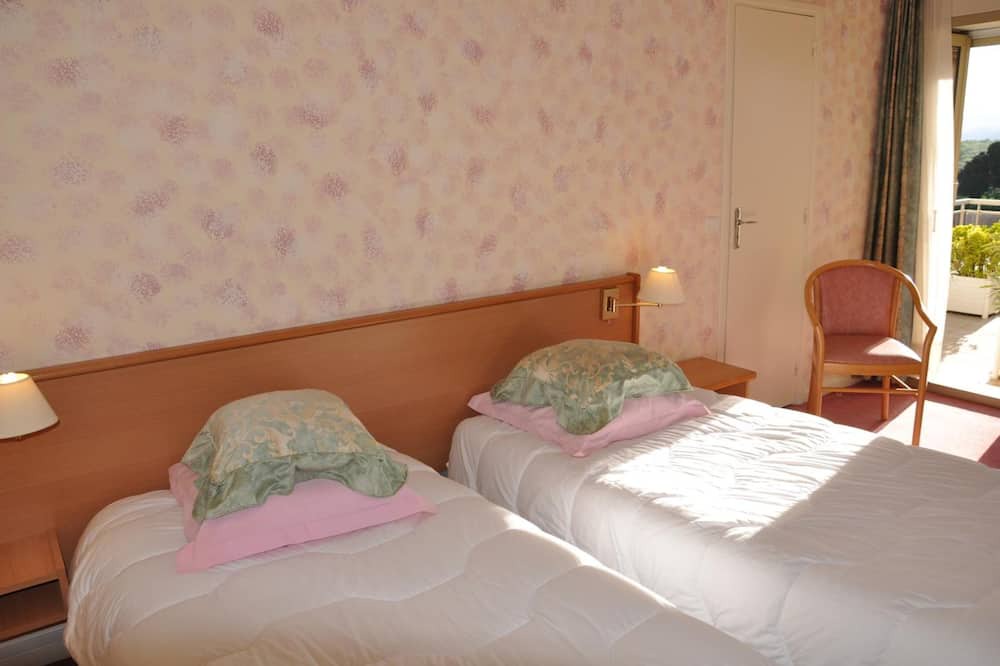 Photo of Bedroom in Saint-Vallier-de-Thiey
