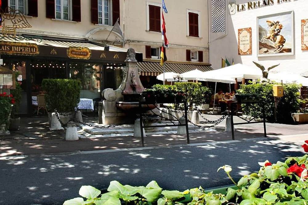 Photo of Patio Balcony in Saint-Vallier-de-Thiey