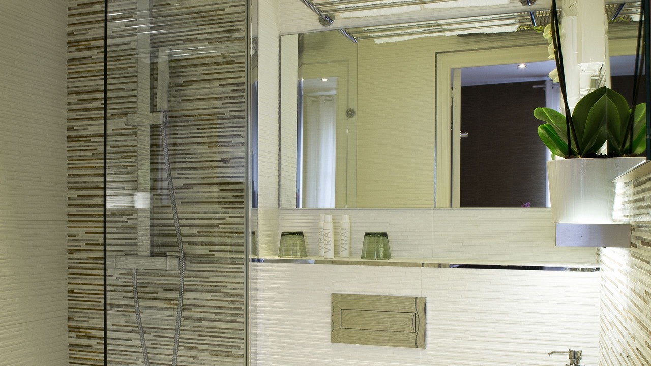 Photo of Bathroom in Les Arceaux