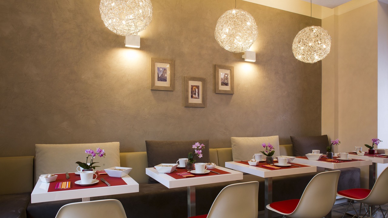 Photo of Others in Les Arceaux