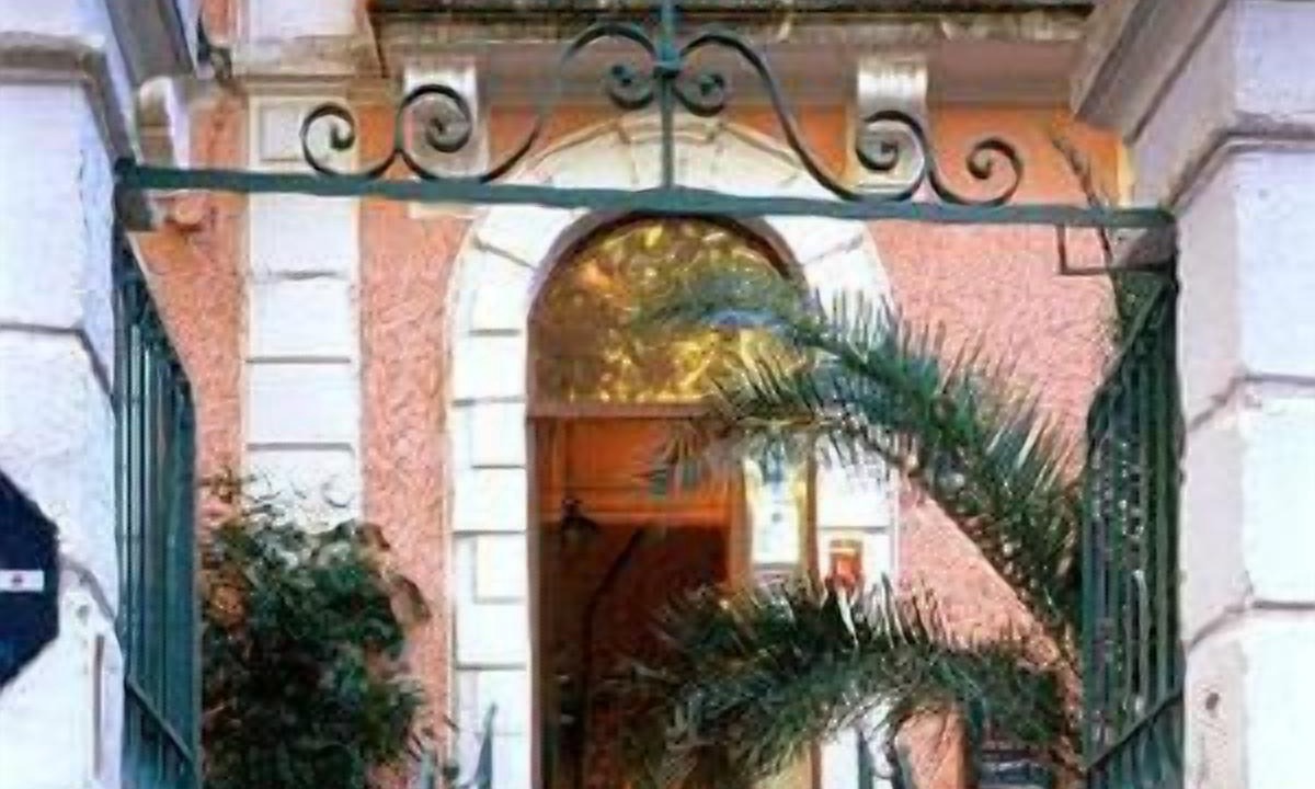 Photo of Outdoor in Les Arceaux