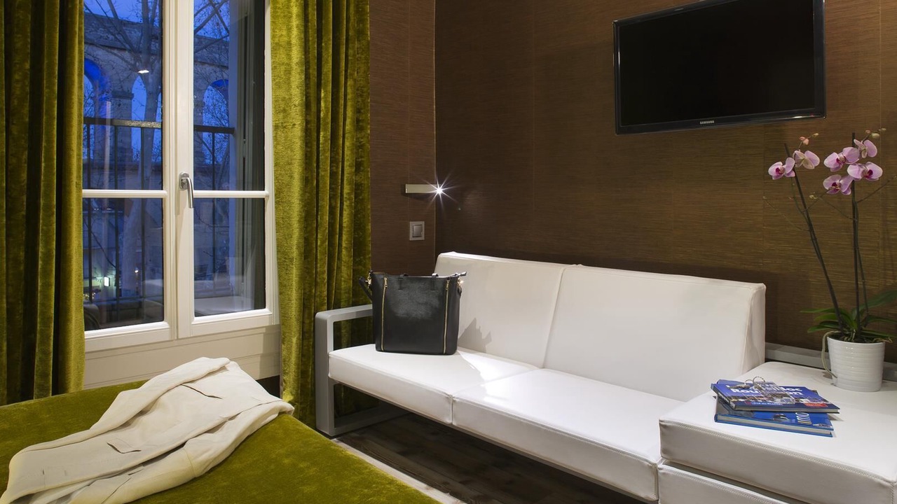 Photo of Bedroom in Les Arceaux