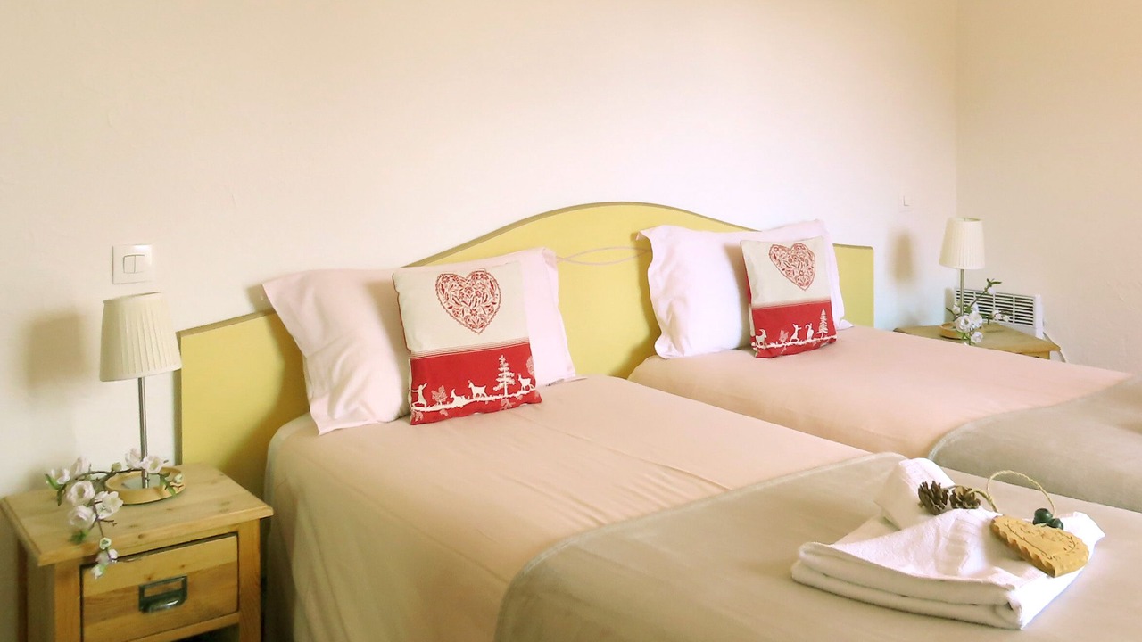 Photo of Bedroom in Venosc