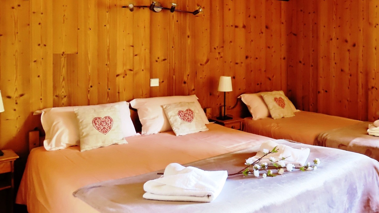Photo of Bedroom in Venosc