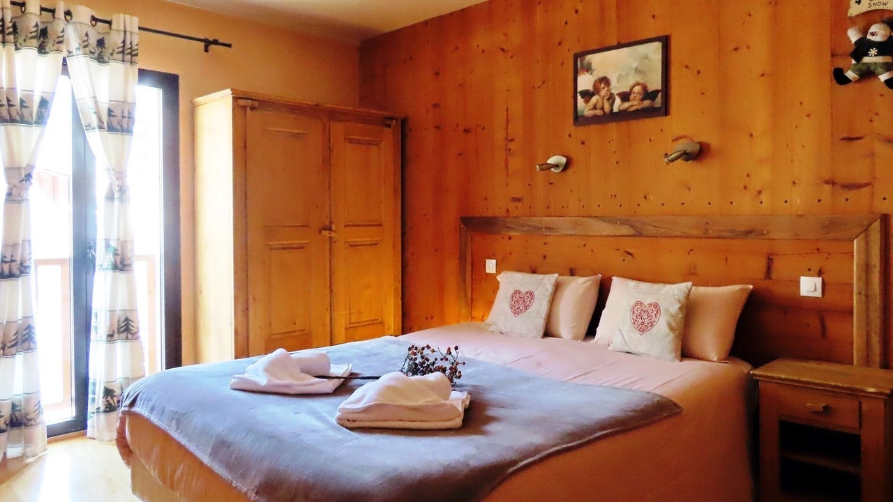Photo of Bedroom in Venosc
