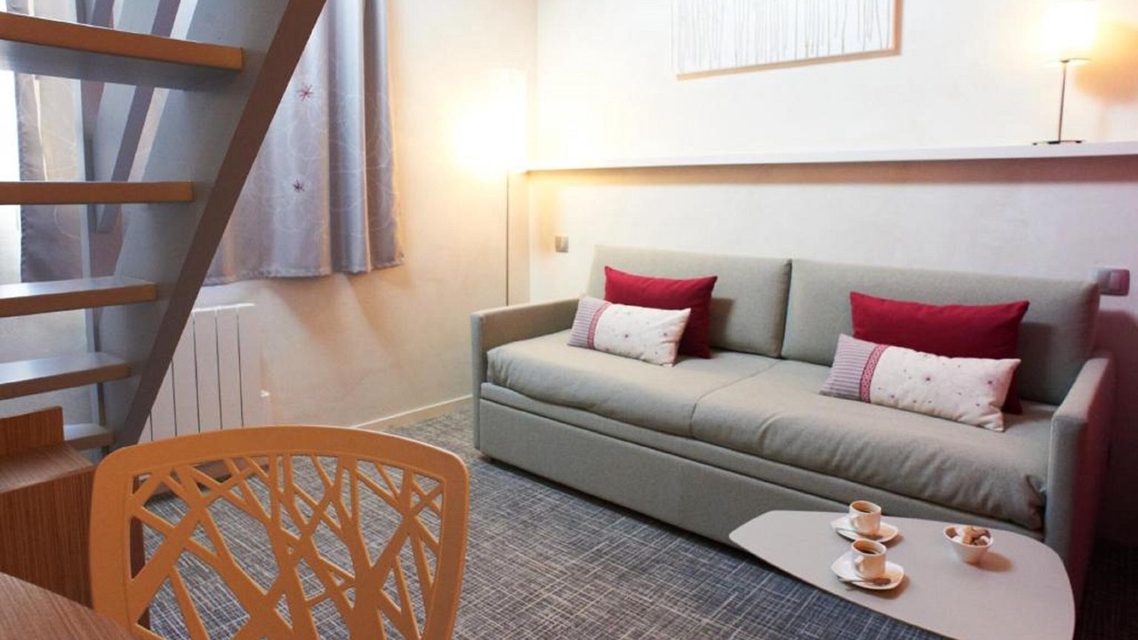 Photo of Bedroom in Saint-Lambert-des-Levees