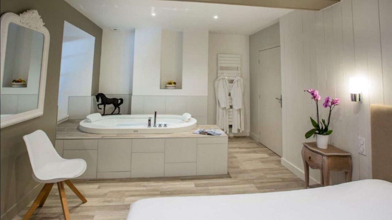 Photo of Bedroom in Les Planches-pres-Arbois