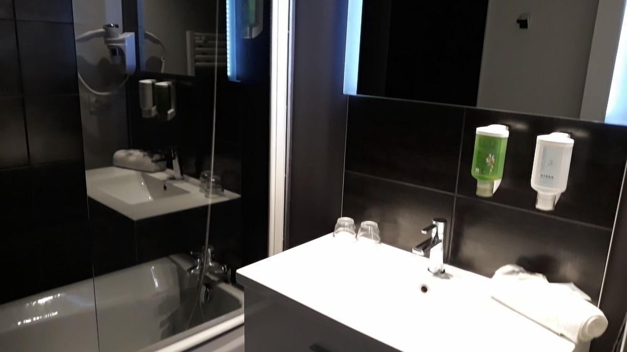 Photo of Bathroom in Levernois