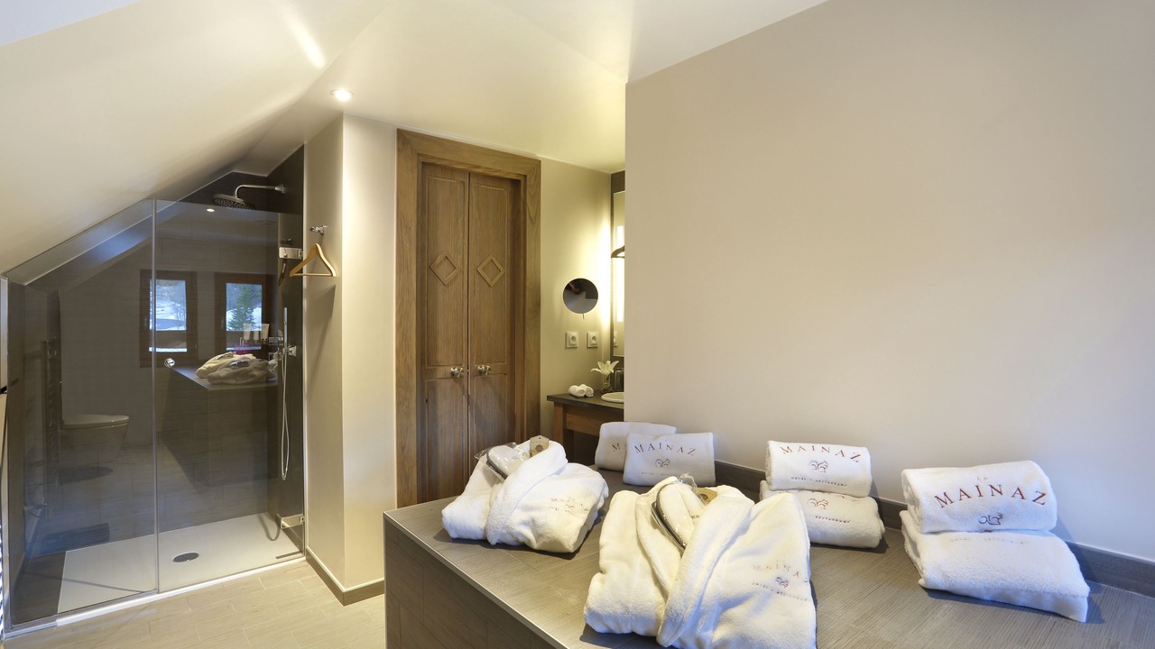 Photo of Others in Mijoux