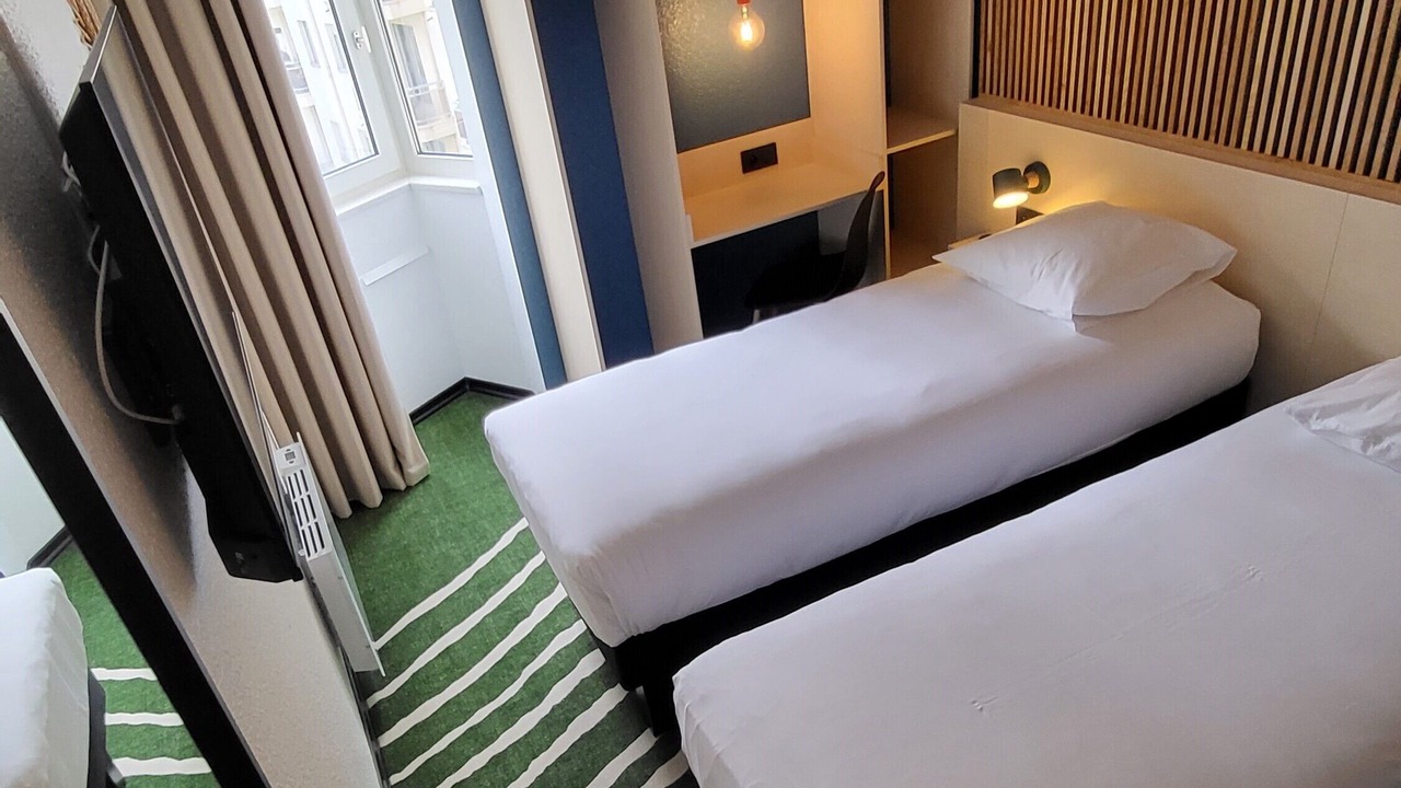 Photo of Bedroom in Joinville-le-Pont