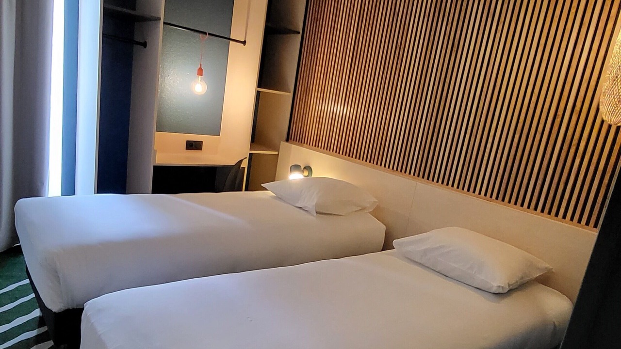 Photo of Bedroom in Joinville-le-Pont