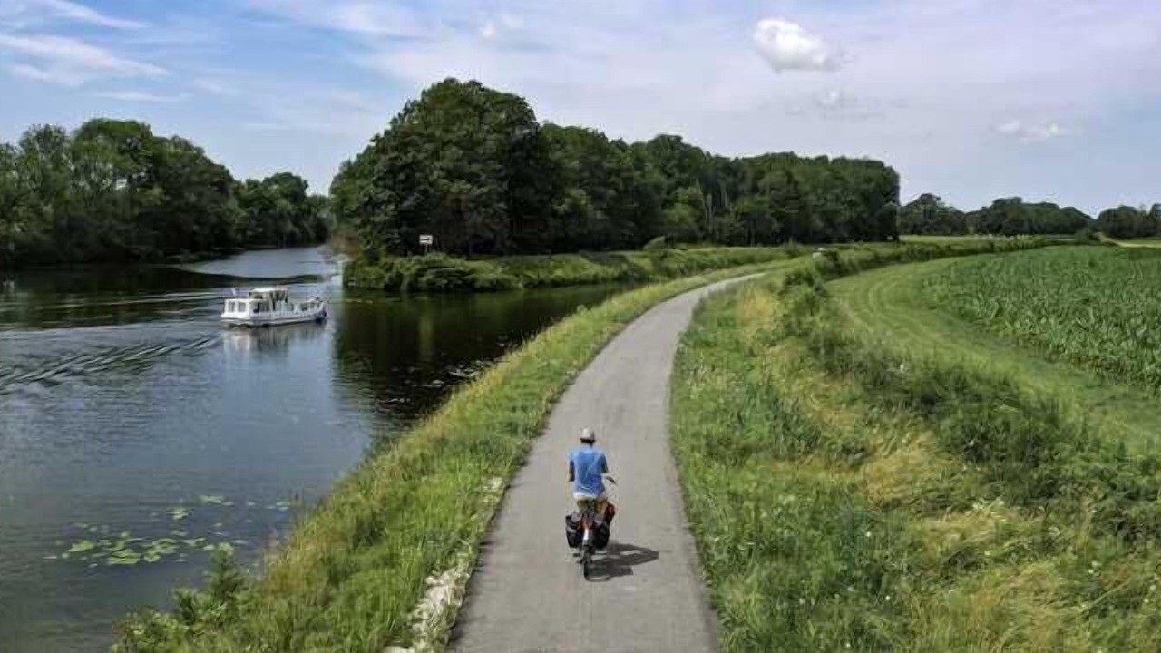 Photo of Outdoor in Lux