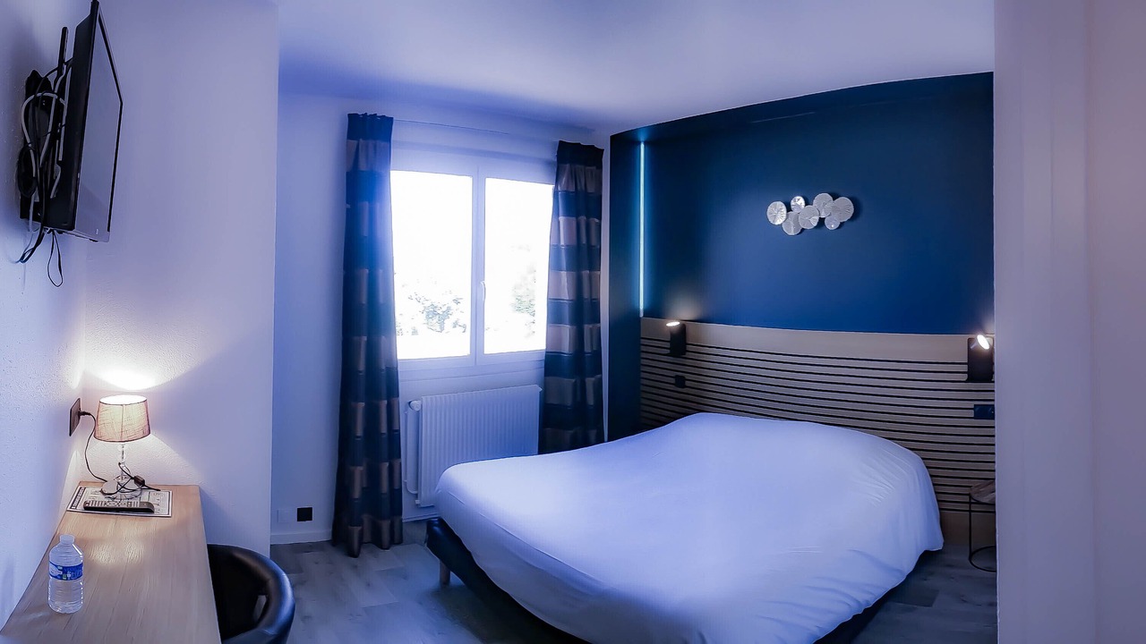 Photo of Others in Lux