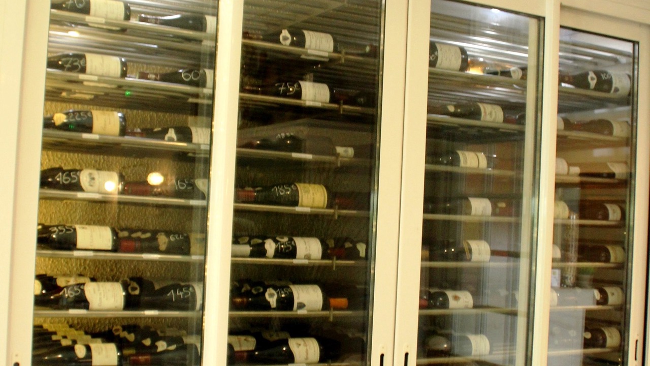 Photo of Others in Lux