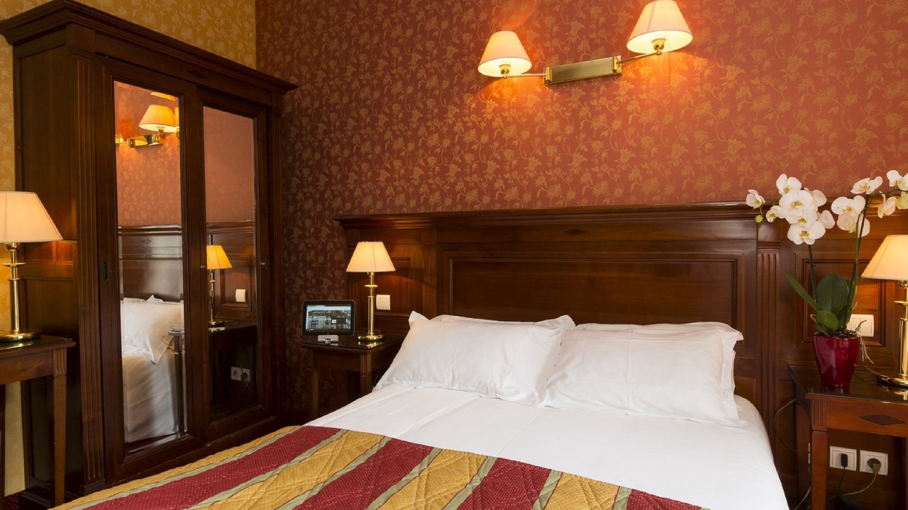 Photo of Bedroom in Quinze-Vingts