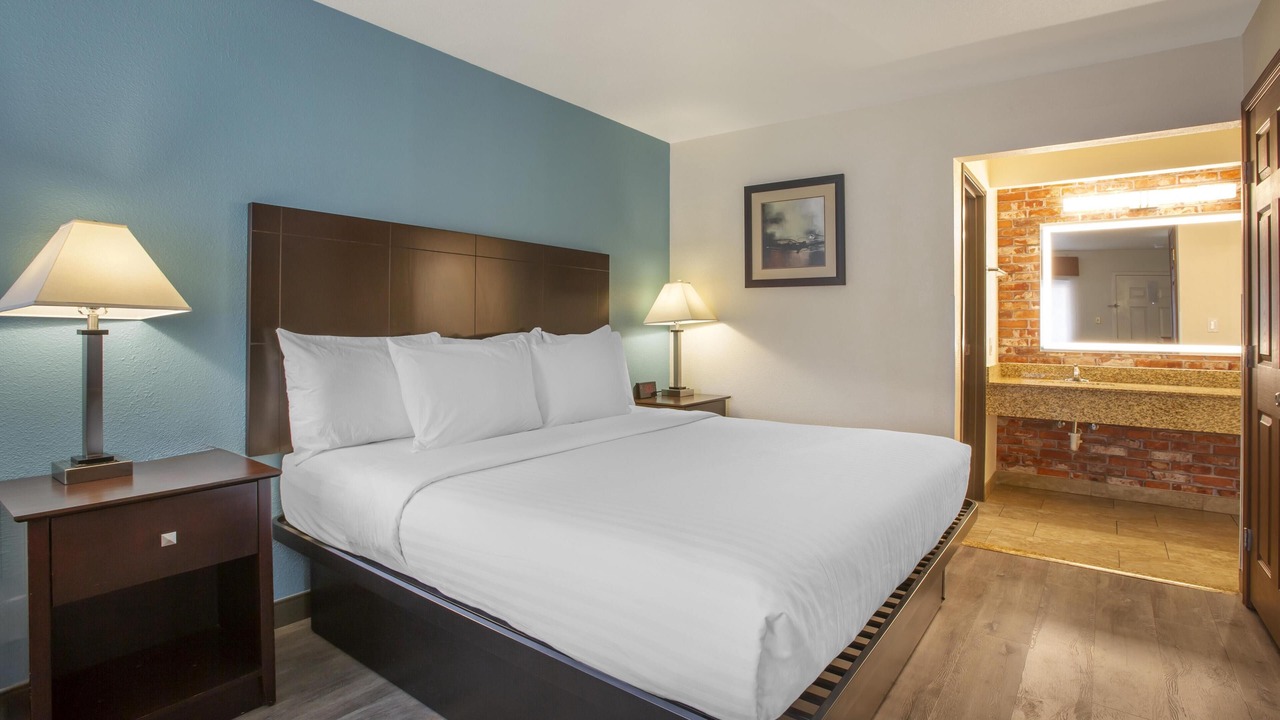 Photo of Bedroom in Globe
