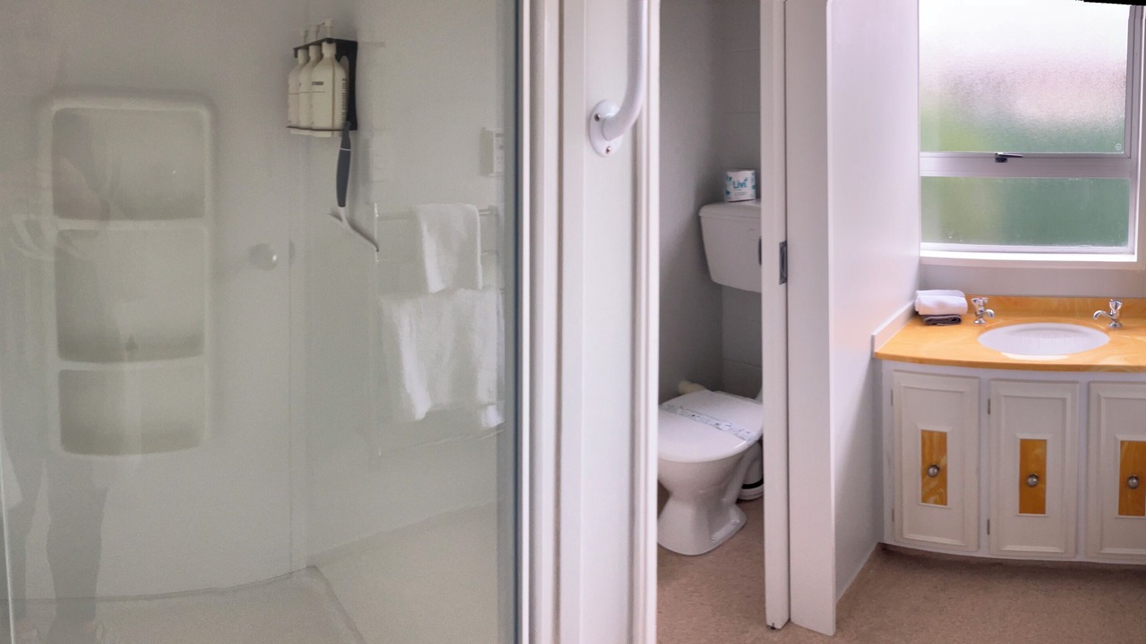 Photo of Bathroom in Waikanae