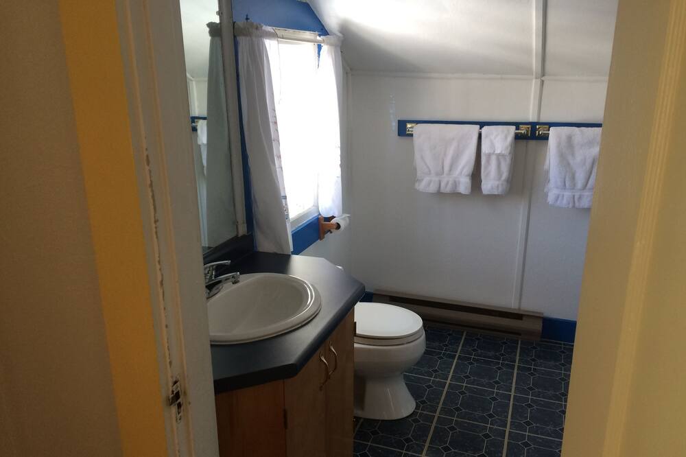 Photo of Bathroom in North Woodstock