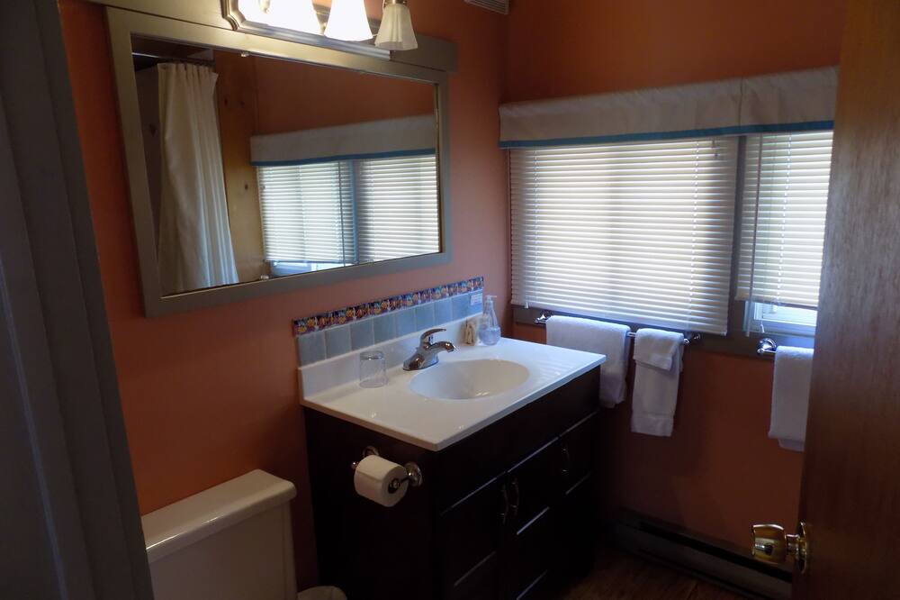 Photo of Bathroom in North Woodstock