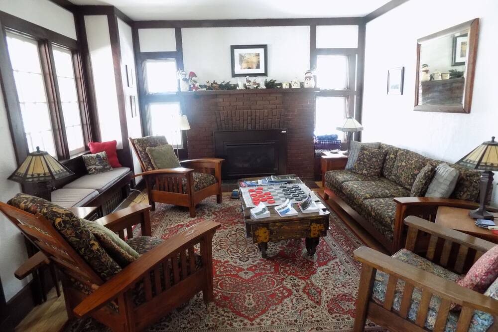 Photo of Livingroom in North Woodstock