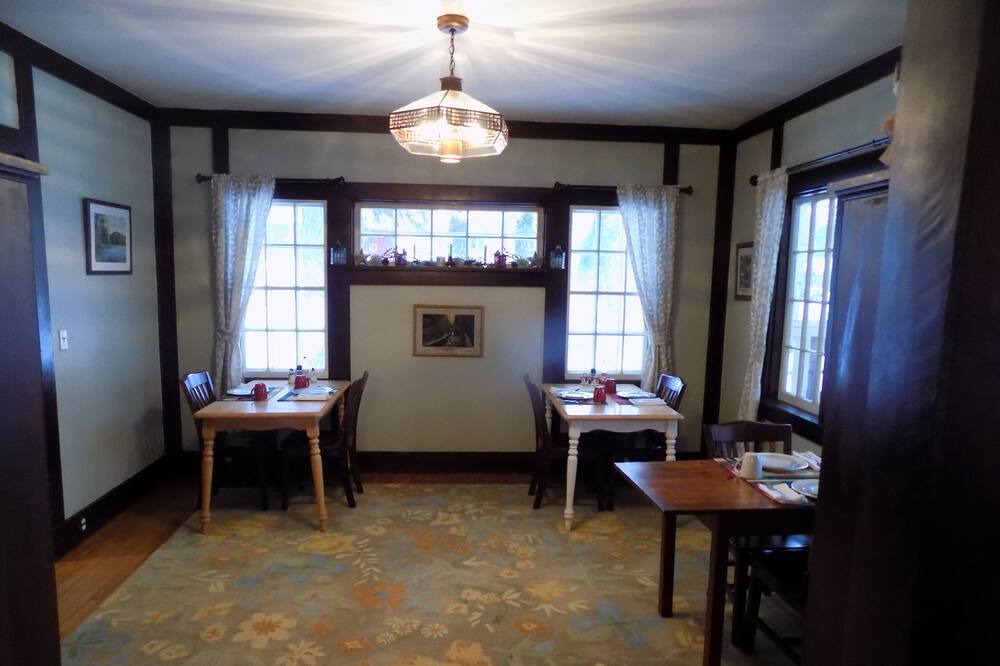 Photo of Others in North Woodstock