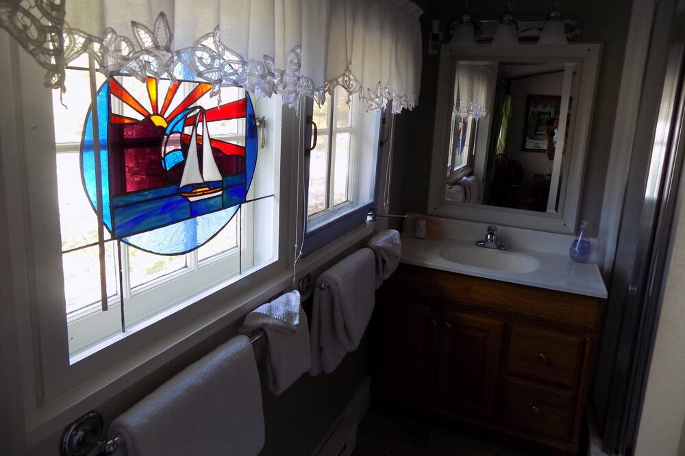 Photo of Bathroom in North Woodstock