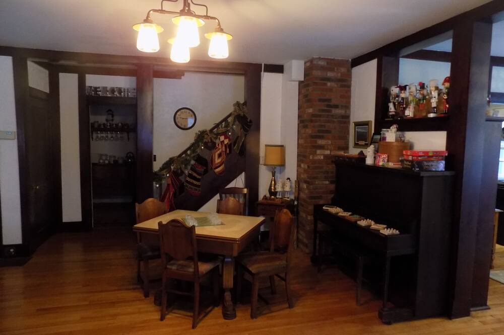 Photo of Bedroom in North Woodstock