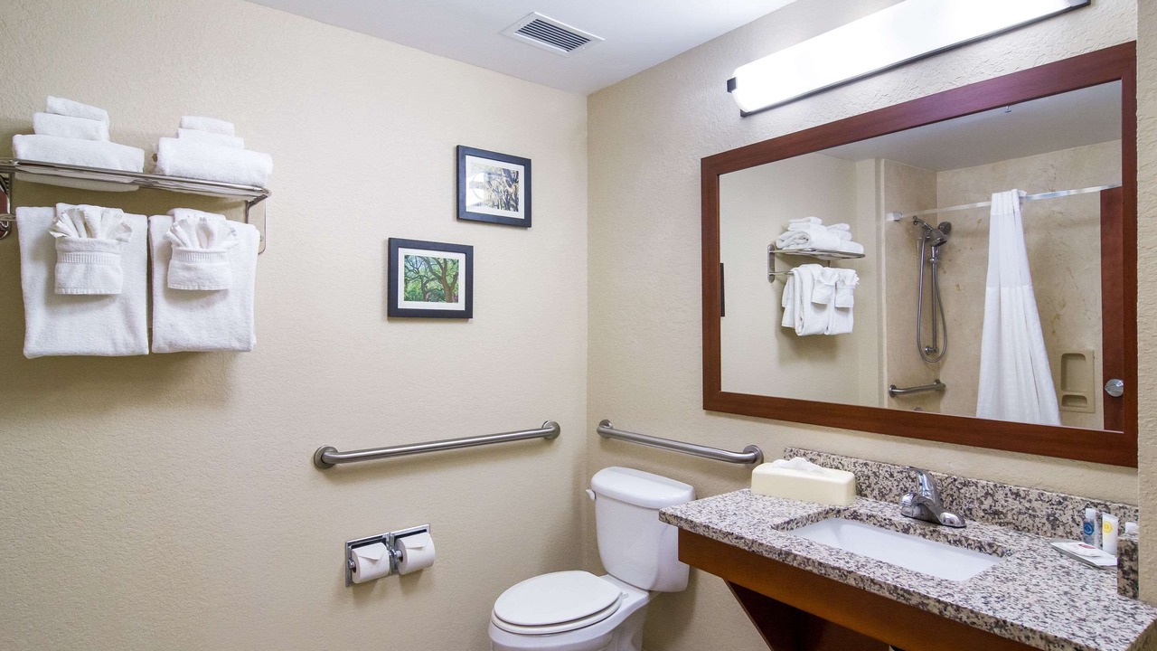 Photo of Bathroom in Blackshear