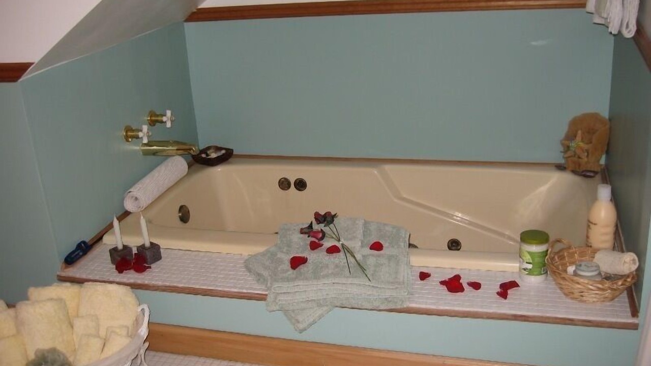 Photo of Bathroom in Scottsville