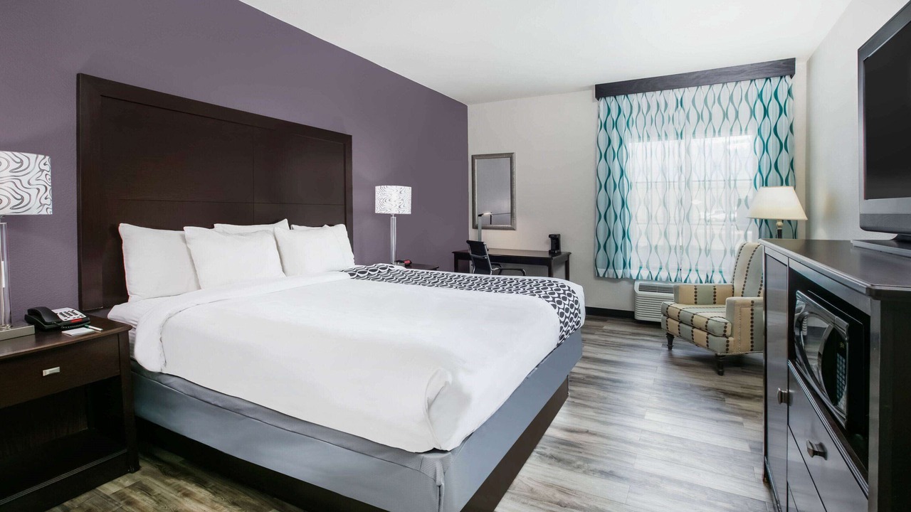 Photo of Bedroom in Euless