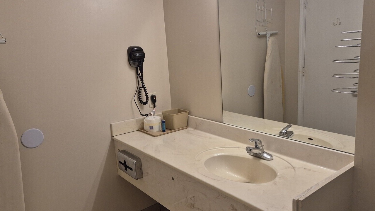 Photo of Bathroom in Chickamauga