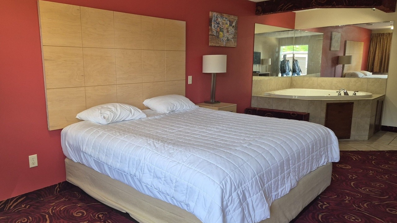 Photo of Bedroom in Chickamauga