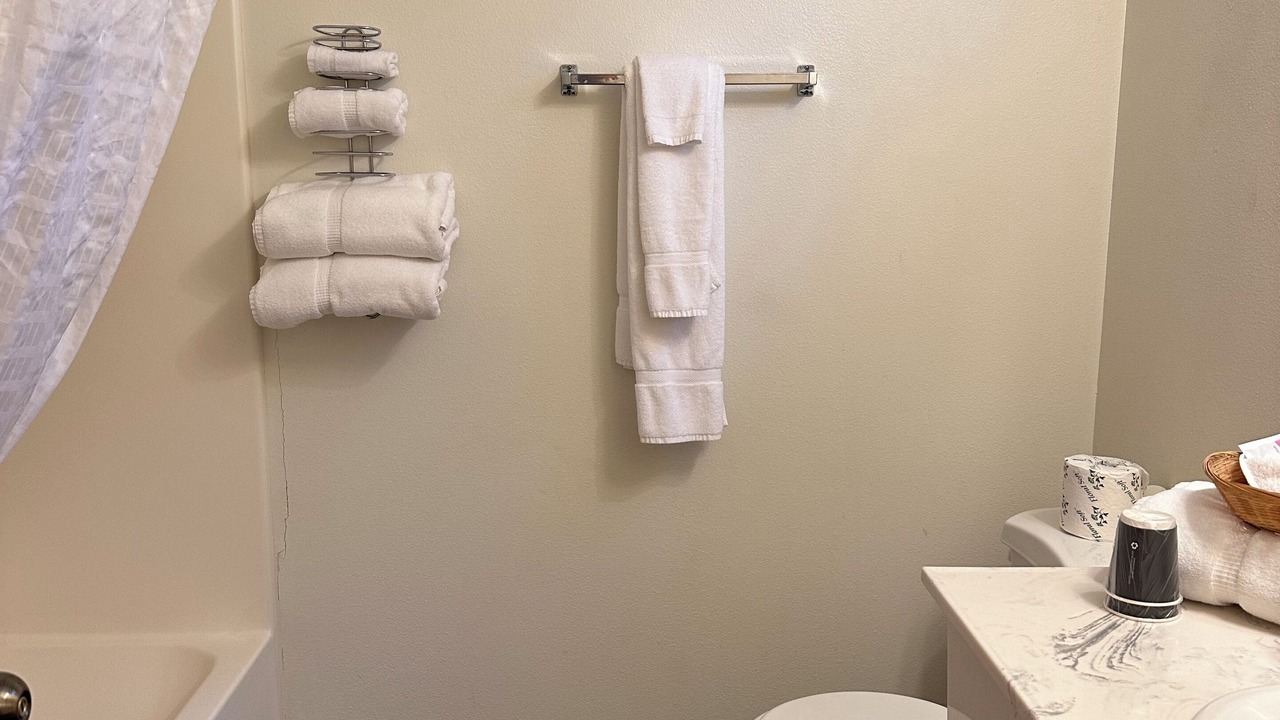 Photo of Bathroom in Shady Cove