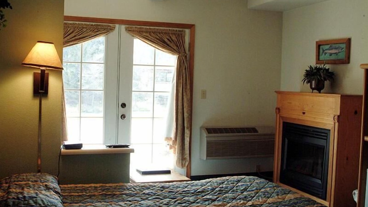 Photo of Others in Shady Cove