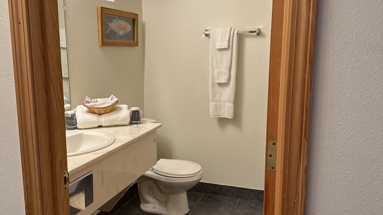 Photo of Bathroom in Shady Cove