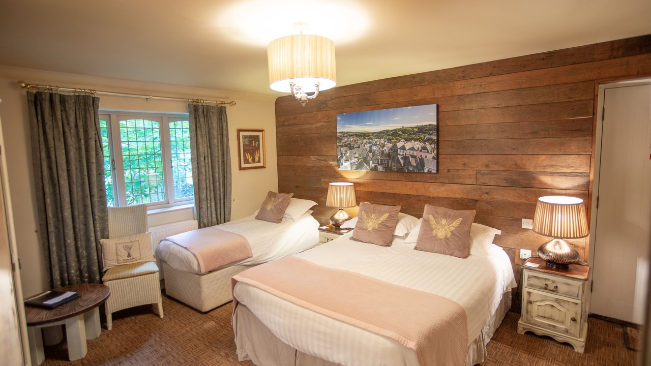 Photo of Others in Tuckenhay